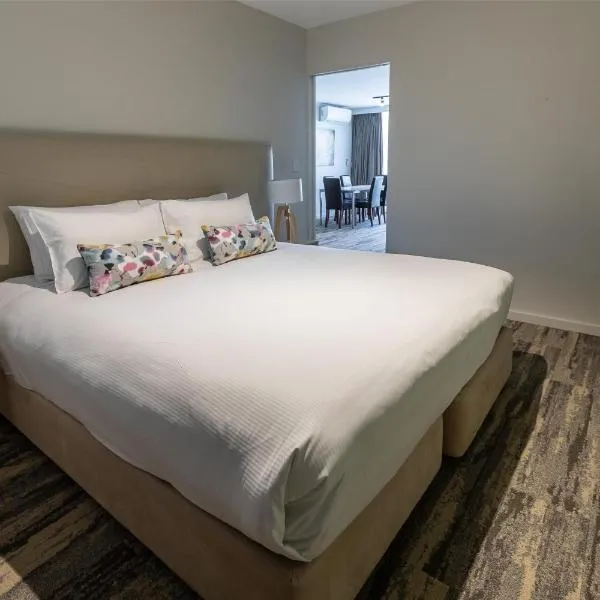 Narrabeen Sands Hotel by Nightcap Plus，位于纳拉宾的酒店