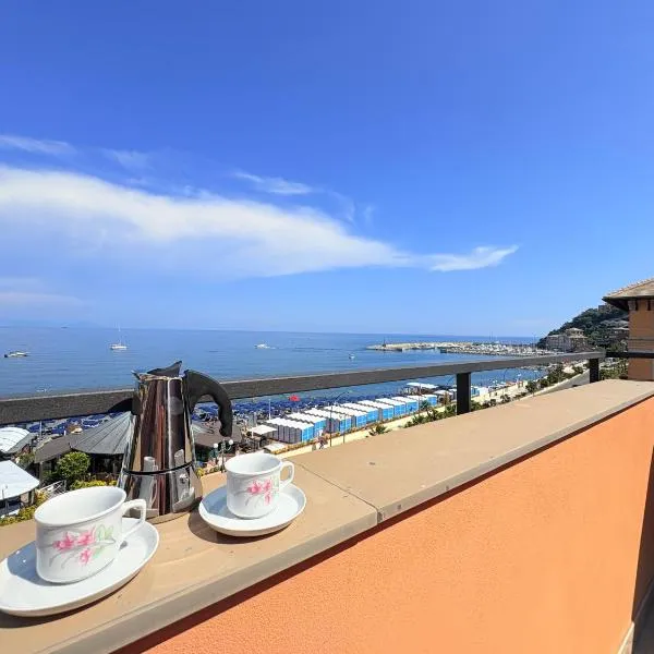 La Gemma Fronte Mare，位于阿伦扎诺的酒店
