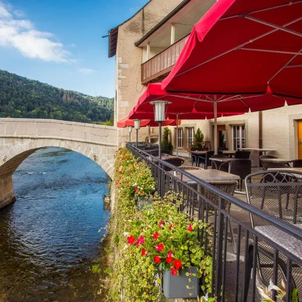 Hôtel-Restaurant de la Demi-Lune，位于圣于尔萨讷的酒店