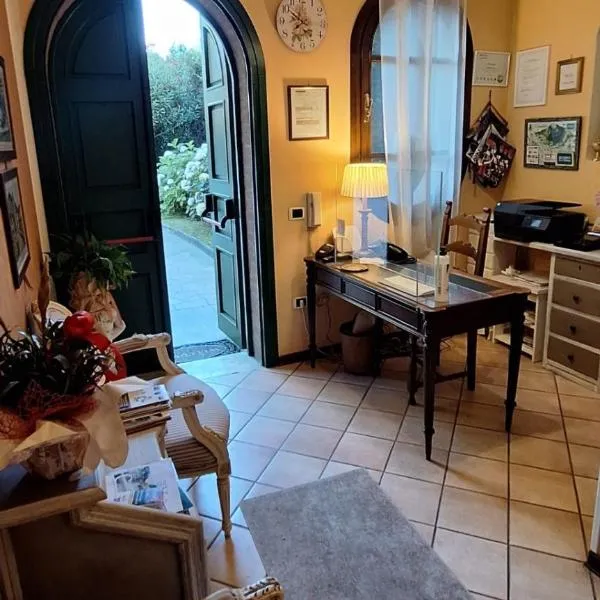 赛尔切酒店，位于蒙塞利切的酒店