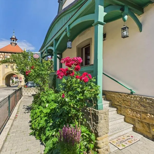 Villa Rose Neu renoviert und voll ausgestattet，位于Königsberg in Bayern的酒店