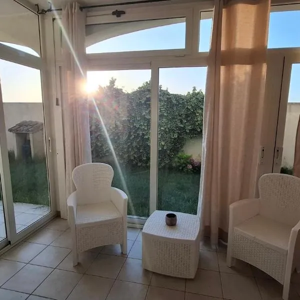 Casa nonna Elvia Elvia's Grandma home，位于Dolianova的酒店