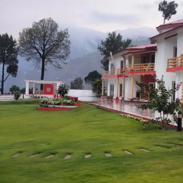 Highland Club Balakot，位于Bālākot的酒店