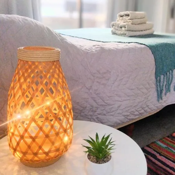 Hermoso depto en Temperley con cochera，位于Temperley的酒店