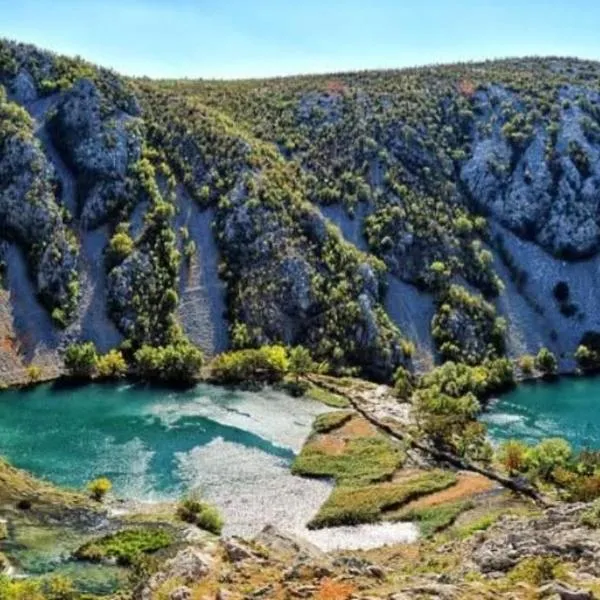 Camping Dolovi，位于奥布罗瓦茨的酒店