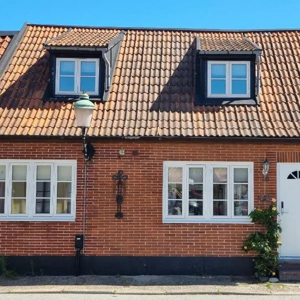 Charming townhouse，位于斯塔德的酒店