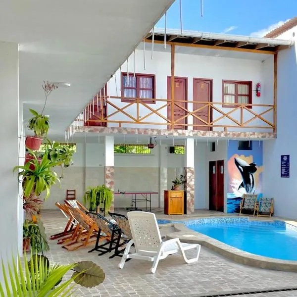 Hostal Laurita Beach，位于蒙塔尼塔的酒店