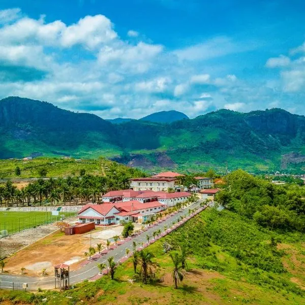 Souaré Club Hôtel，位于Dubréka的酒店