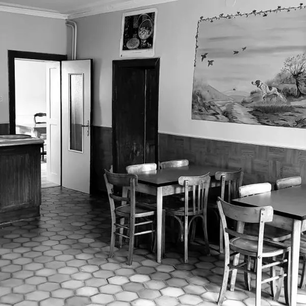 Chez Elise Moncheux，位于Moncheux的酒店