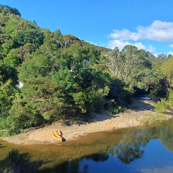 蒂玛塔小屋旅馆，位于Tapu的酒店