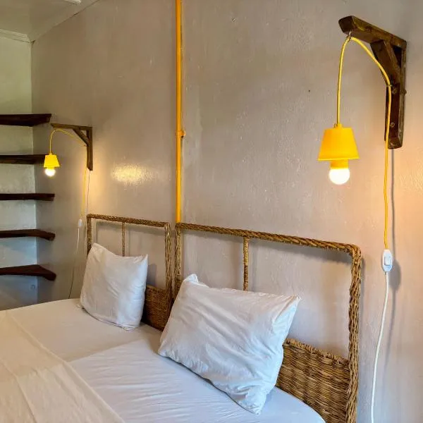 Hera Hostel Diani，位于迪亚尼海滩的酒店