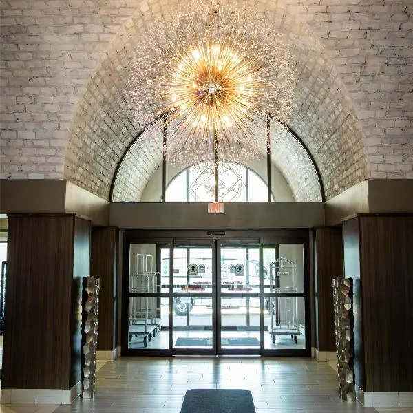 Embassy Suites by Hilton Chicago Schaumburg Woodfield，位于绍姆堡的酒店