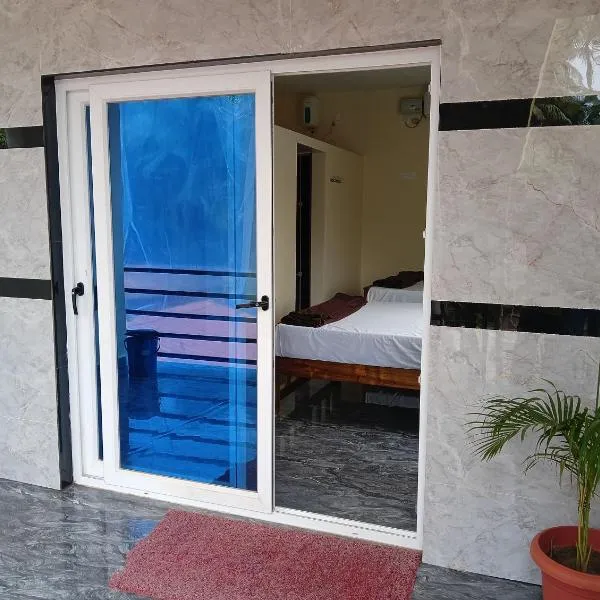 Gokarna Beach Nirmala Homestay，位于Gokarn的酒店