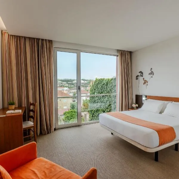 Spirit Hotel Fonte Real - Antigo Hotel Flora，位于蒙特里尔的酒店