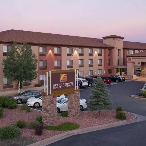 Grand Canyon Hotel & Suites，位于图萨扬的酒店
