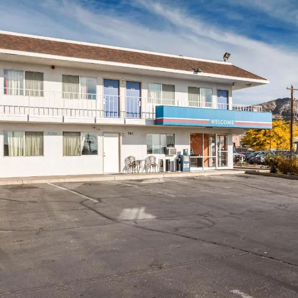 温多弗6号汽车旅馆，位于西温多弗的酒店