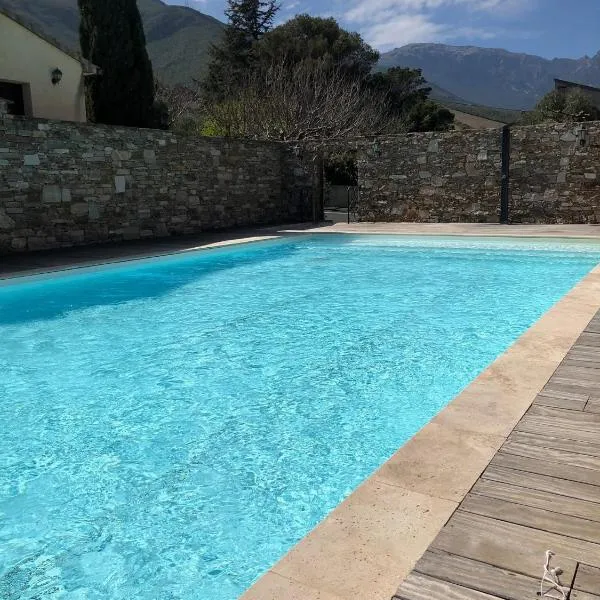 Appartement privé avec piscine - Sisco - Cap Corse，位于Sisco的酒店