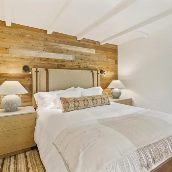 Sedona Views B&B and Luxury Creekside Cabins，位于塞多纳的酒店