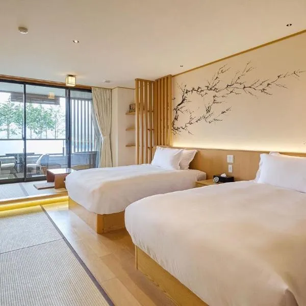 Kumonoue Fuji Hotel Premium room - No Mt Fuji view with open-air bath，位于富士河口湖的酒店