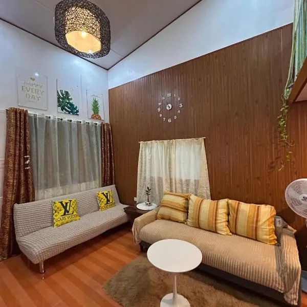 Cozy TinyHouse near SM City Daet smartlockdoor Alexa，位于Daet的酒店