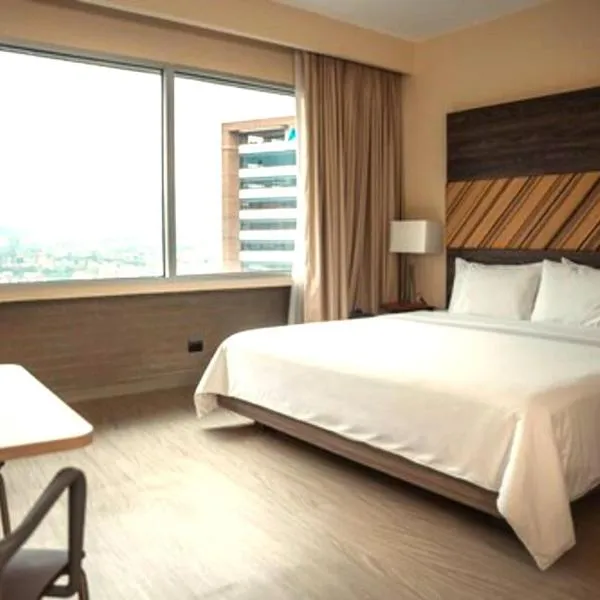 V Grand Hotel, a member of Radisson Individuals，位于麦德林的酒店