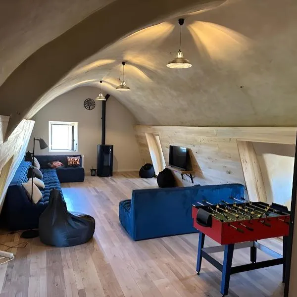 Domaine avec vue cirque du Levancou，位于Saint-Georges-de-Luzençon的酒店