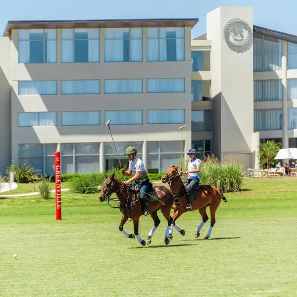 Sheraton Buenos Aires Greenville Polo & Resort，位于Guillermo E. Hudson的酒店