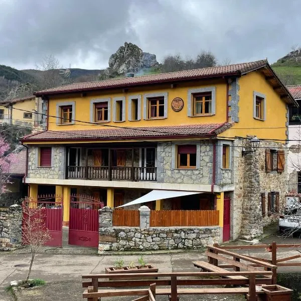 Casa Rural MONTE ROBLO，位于Salamón的酒店