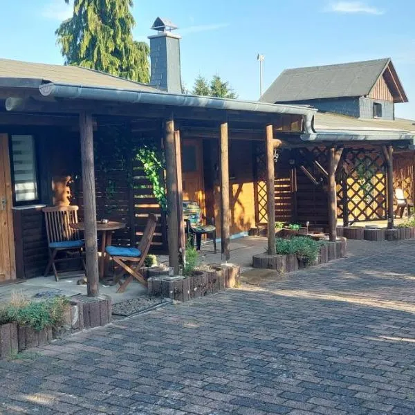 Ferienwohnungen! Kleine Bungalows mit Terrasse!，位于Stockhausen-Illfurth的酒店