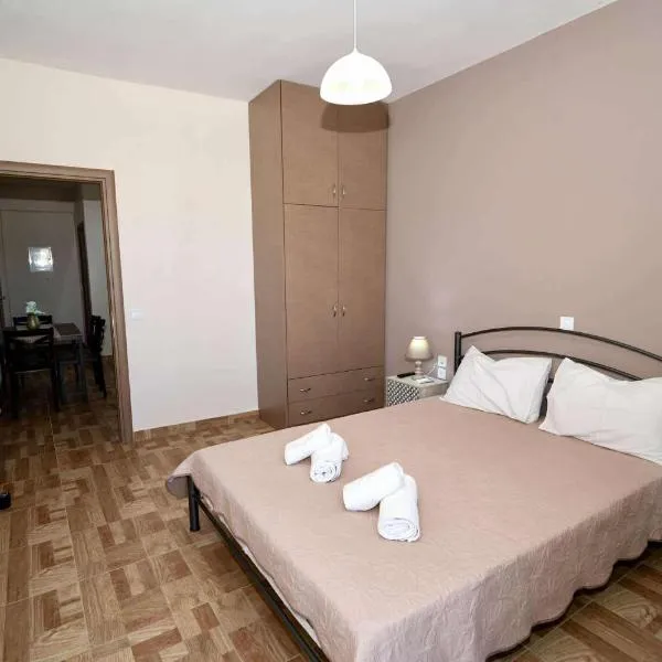 Makris rooms，位于奥雷伊的酒店