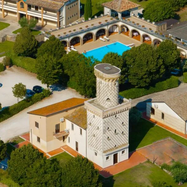 Agriturismo La Vecchia Torre，位于圣尼古拉曼弗雷迪的酒店