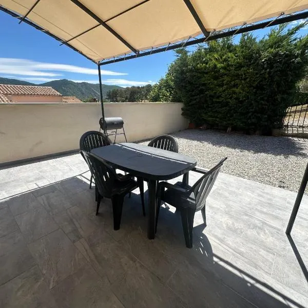 Moderne, climatisé et barbecue privé，位于沙托阿尔努圣奥邦的酒店