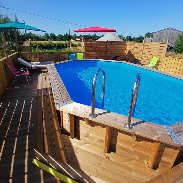 CHALET VINTAGE - Climatisé - Les Belles Ouvrières，位于Clermont-Créans的酒店