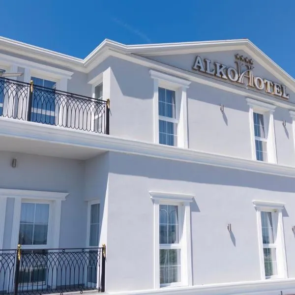 Alko Hotel Bushat，位于斯库台的酒店