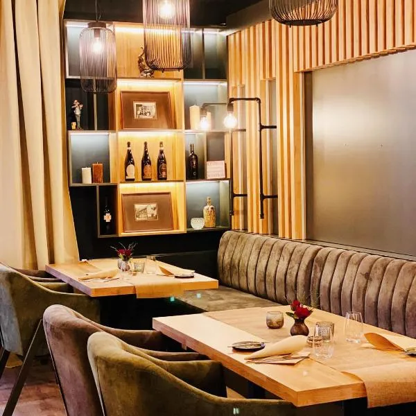 Hotel Altstadt Wöllbacher Tor，位于韦茨拉尔的酒店