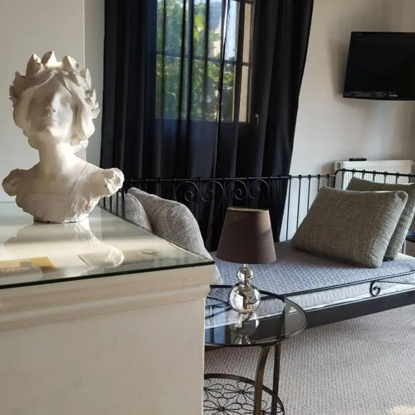 Summertime Suites，位于瓦古夫的酒店