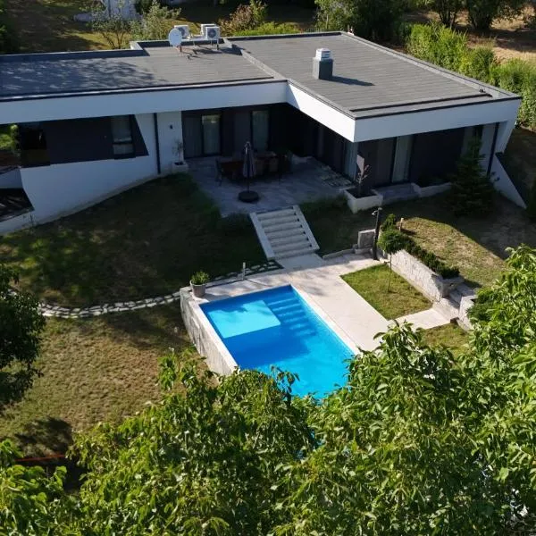 Rent Your Family Retreat in Novi Sad，位于诺维萨德的酒店