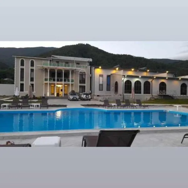 Gonadze Vineyards Hotel，位于安布罗劳里的酒店