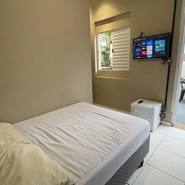 Suíte 14 • Praia das Pitangueiras，位于瓜鲁雅的酒店