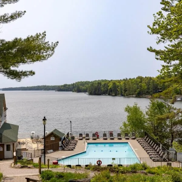 洛基洪峰高尔夫度假酒店，位于MacTier的酒店