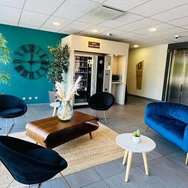 B&B HOTEL Aix en Provence Venelles，位于沃内勒的酒店