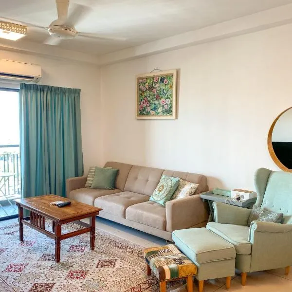 Cozy Emira Home 3 Bedrooms，位于莎阿南的酒店