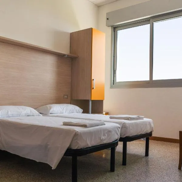 Rooms Casa Celeste sul Mare，位于切塞纳蒂科的酒店