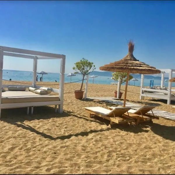 Appartement à deux pas de la Mer avec Vue Imprenable sur l'Océan et Jardin Paysager，位于玛丽娜斯米尔的酒店