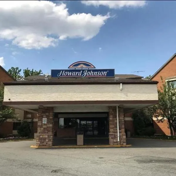 Howard Johnson by Wyndham Newark Airport，位于纽瓦克的酒店