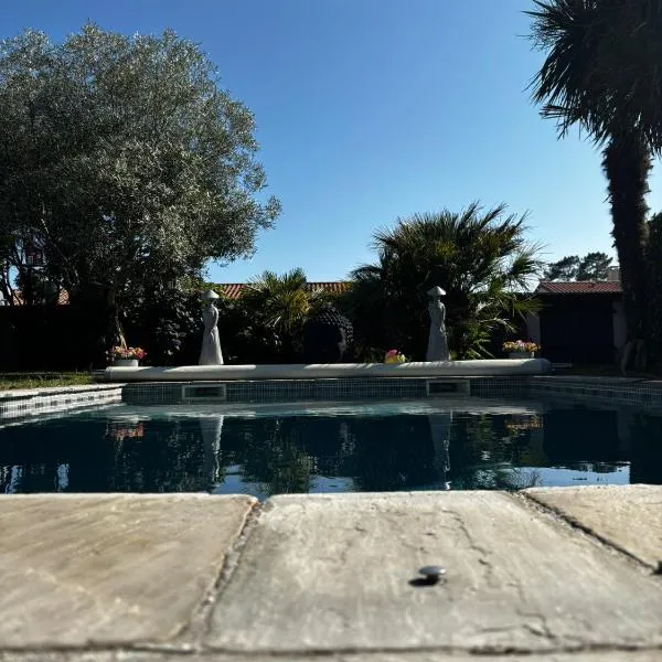 Superbe villa 6 personnes proche océan et lac，位于Linxe的酒店