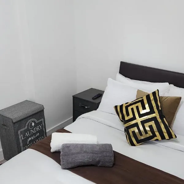 Luxurious ensuite rooms，位于巴塞尔顿的酒店