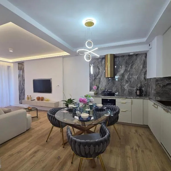 Apartament Kwiatowy DeLux，位于萨诺克的酒店