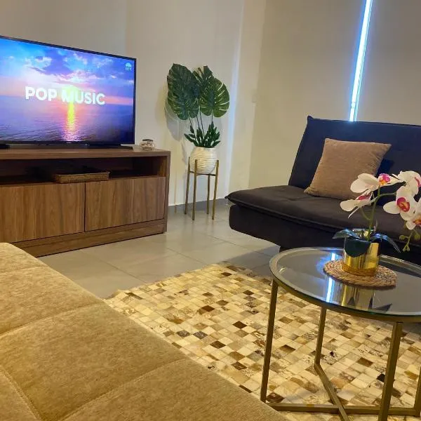 Apartamento completamente equipado!，位于恩卡纳西翁的酒店