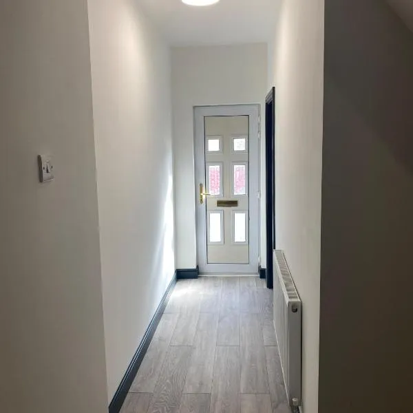 Rossy Guest House，位于特伦特河畔斯托克的酒店